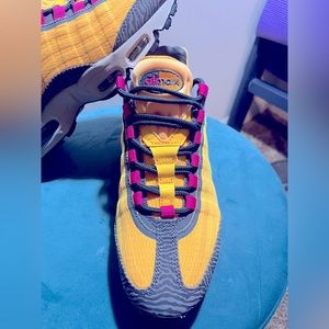 Air Max Men's Nike Air Max 95 Premium Athletic Sneakers 599425 860 size 7